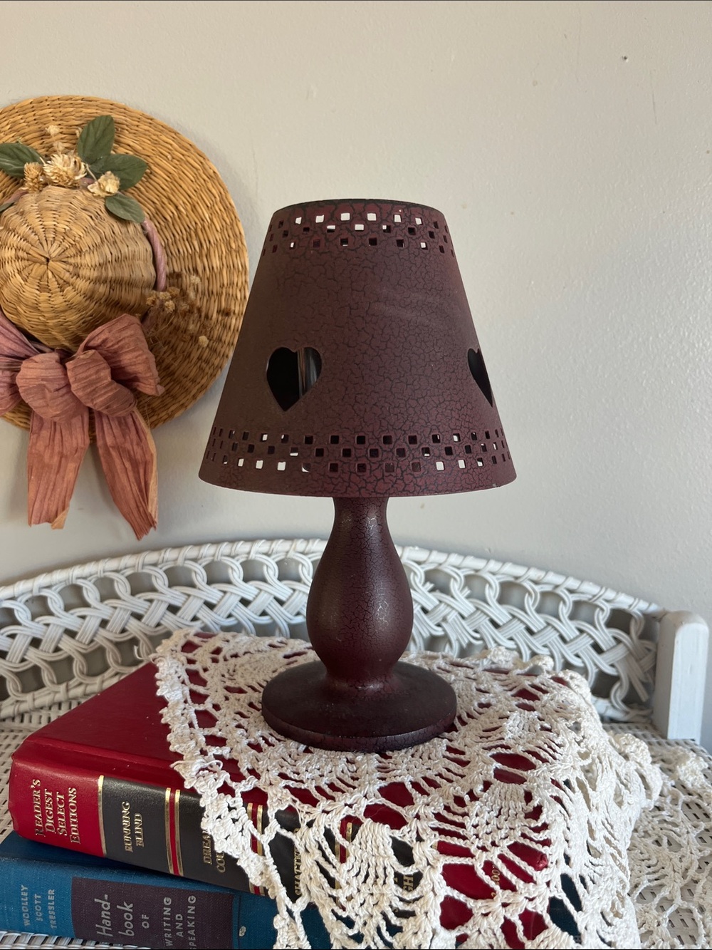 Decorative Heart Cutout Table Lamp - Burgundy